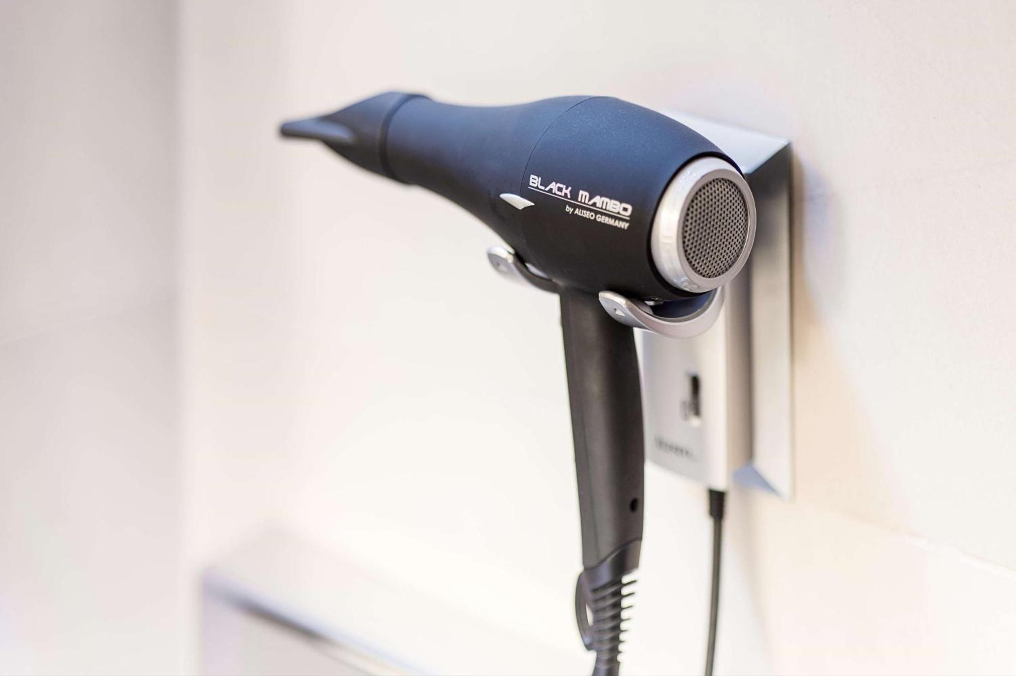 Camera Superior Matrimoniale/Doppia con Letti Singoli con Vista e Letto Supplementare