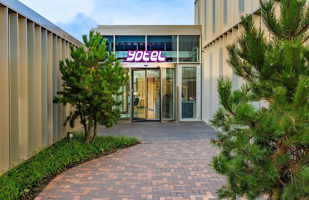 Yotel Amsterdam-1